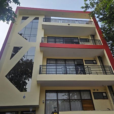 Ashirwaad 249 Bed and Breakfast Greater Noida Buitenkant foto