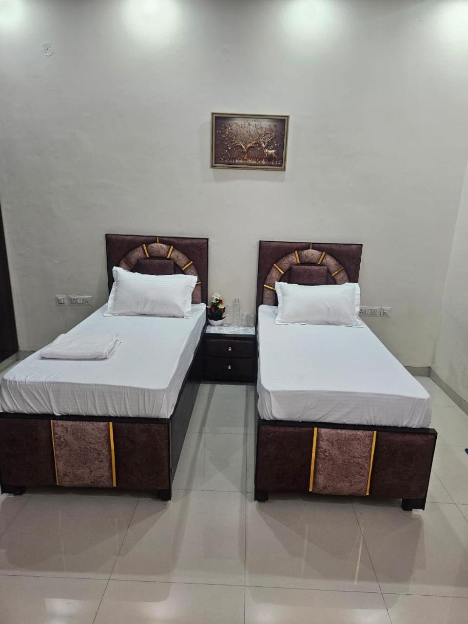 Ashirwaad 249 Bed and Breakfast Greater Noida Buitenkant foto