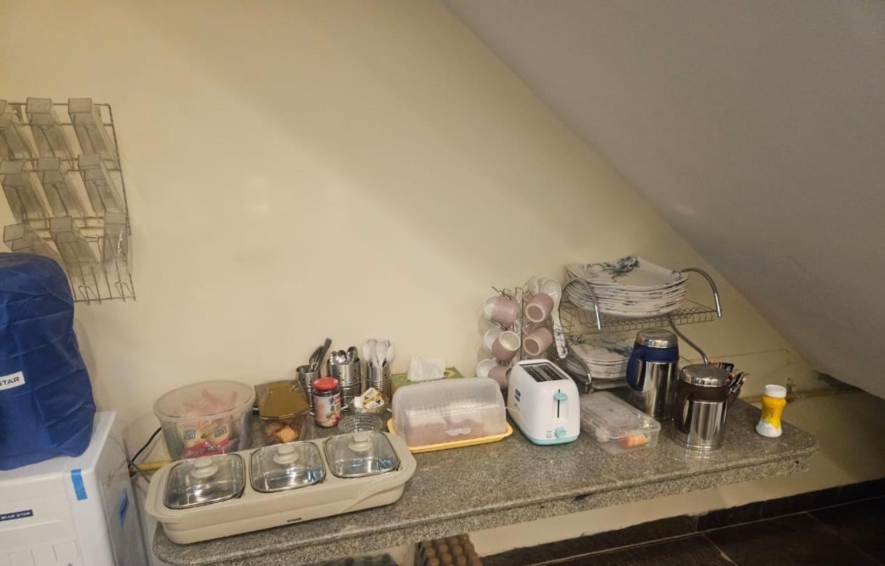 Ashirwaad 249 Bed and Breakfast Greater Noida Buitenkant foto